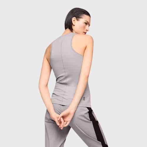 Playera On Mujer Sport S/mangas Movement Tank 1we11770585