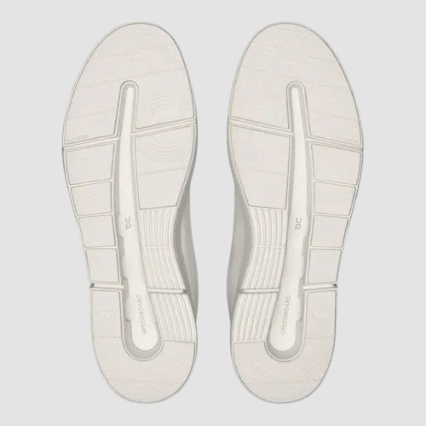 Tenis On Cloud Hombre The Roger Advantage 3md10642351 Blanco